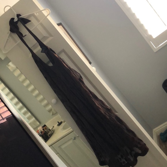 Dress - Picture 1 of 3